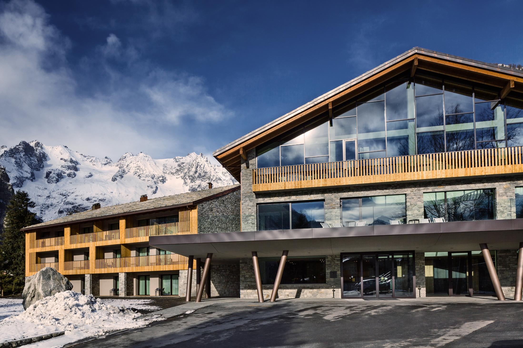 Grand Hotel Courmayeur Mont Blanc, By R Collection Hotels Dış mekan fotoğraf