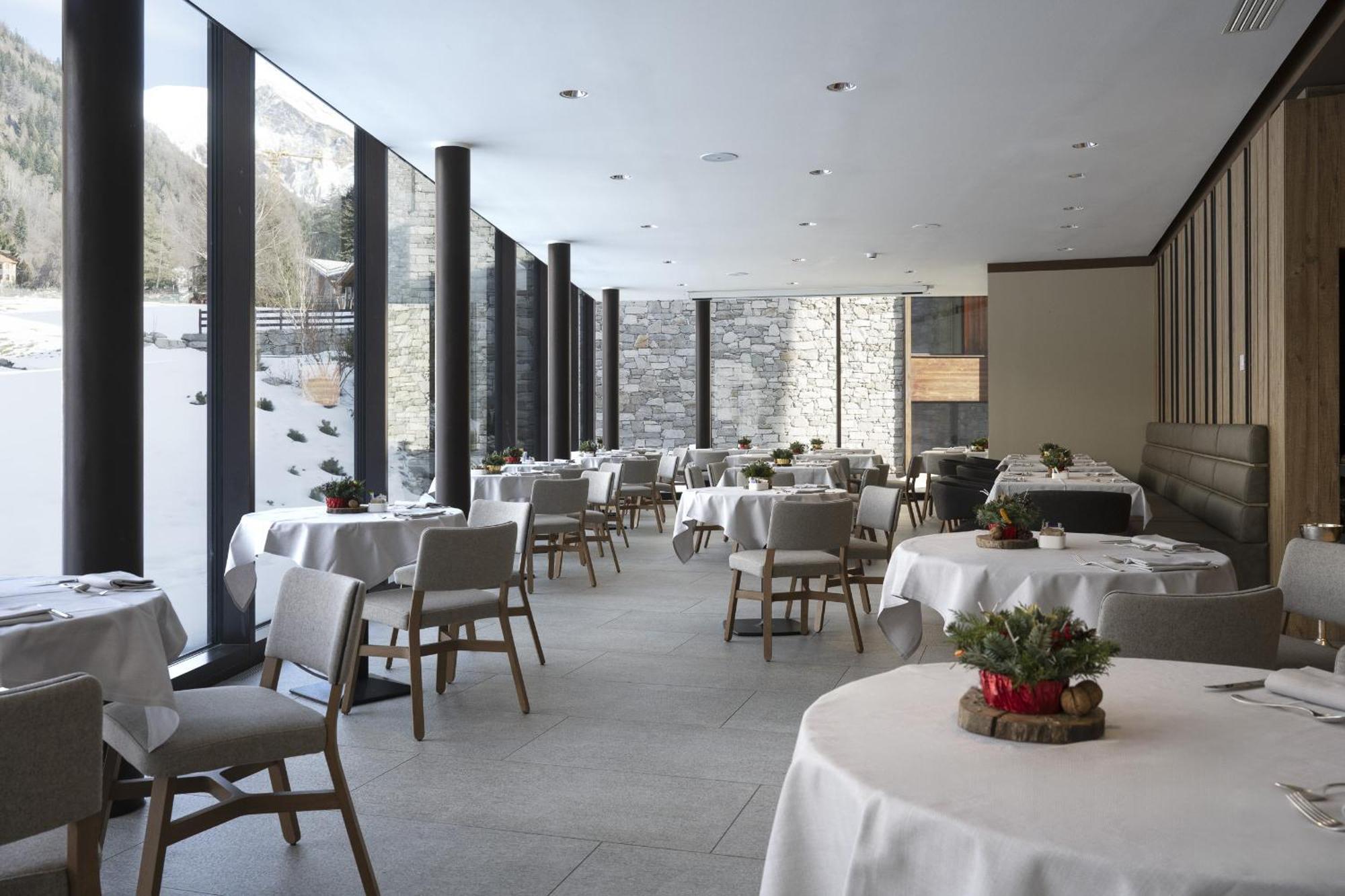 Grand Hotel Courmayeur Mont Blanc, By R Collection Hotels Dış mekan fotoğraf