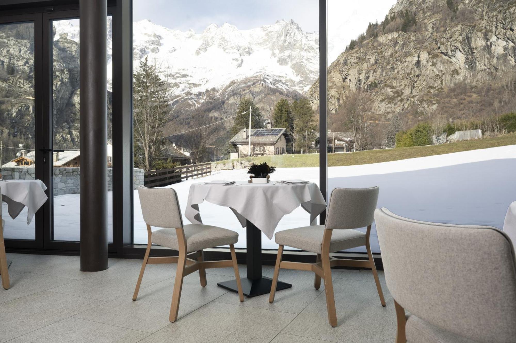 Grand Hotel Courmayeur Mont Blanc, By R Collection Hotels Dış mekan fotoğraf