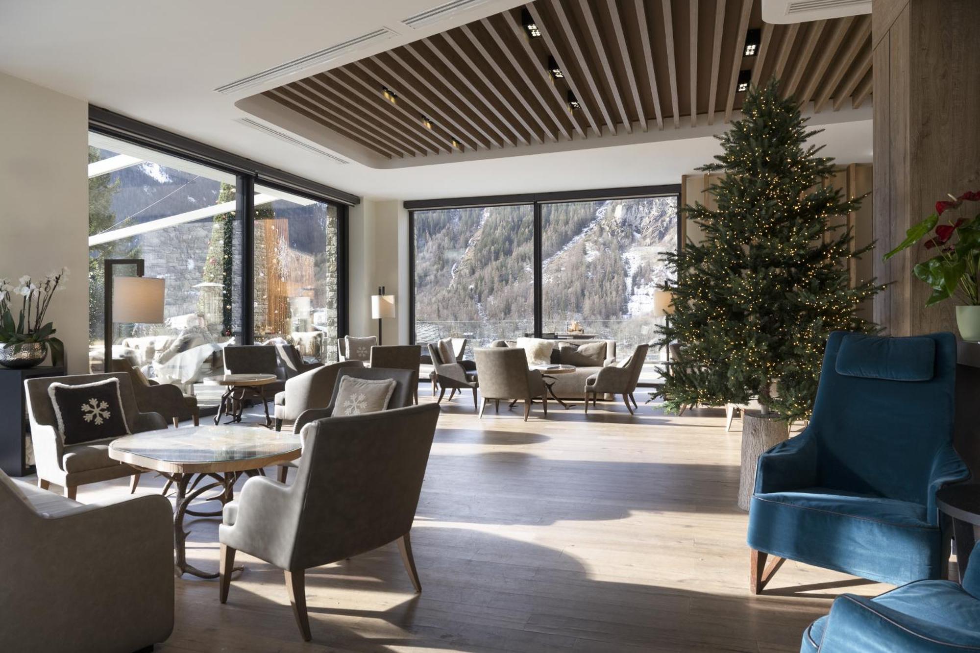 Grand Hotel Courmayeur Mont Blanc, By R Collection Hotels Dış mekan fotoğraf