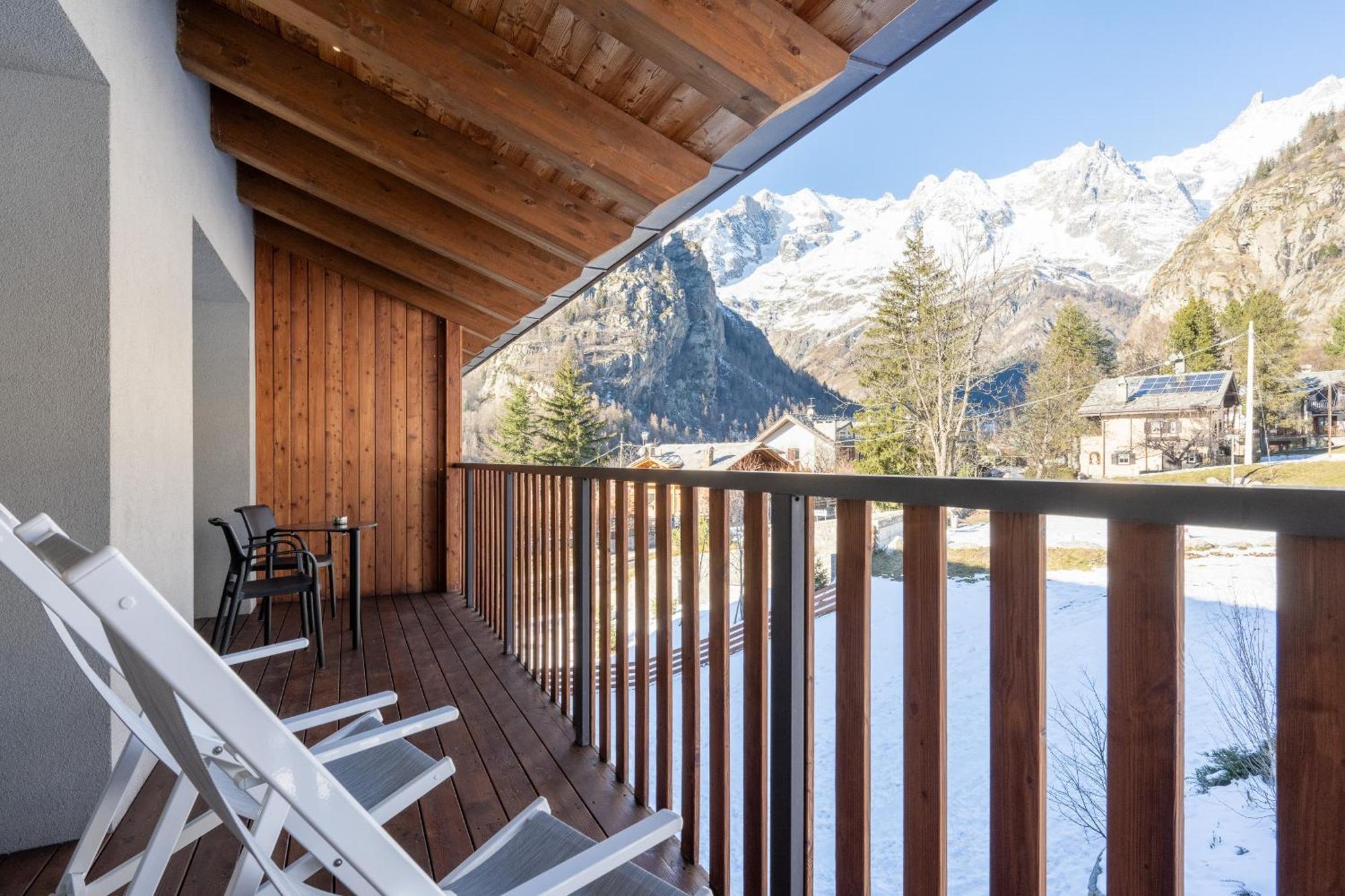 Grand Hotel Courmayeur Mont Blanc, By R Collection Hotels Dış mekan fotoğraf