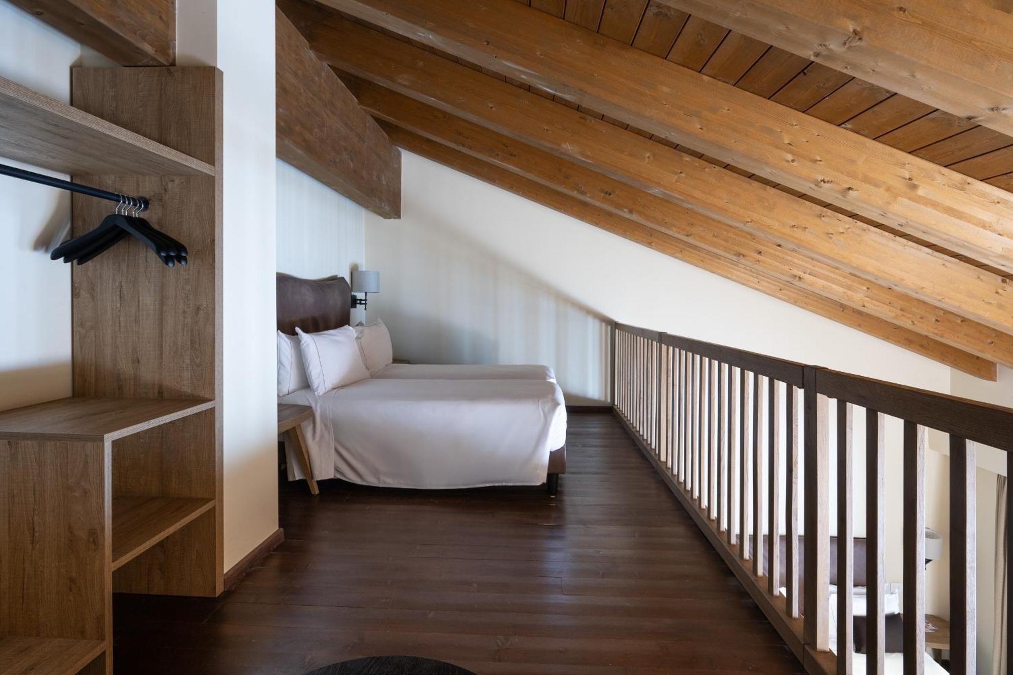 Grand Hotel Courmayeur Mont Blanc, By R Collection Hotels Oda fotoğraf
